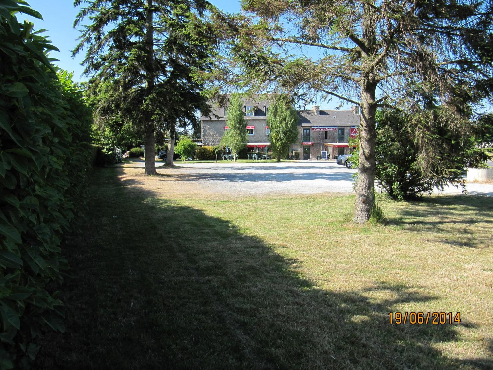 Auberge Le Guinefort Lehon Luaran gambar